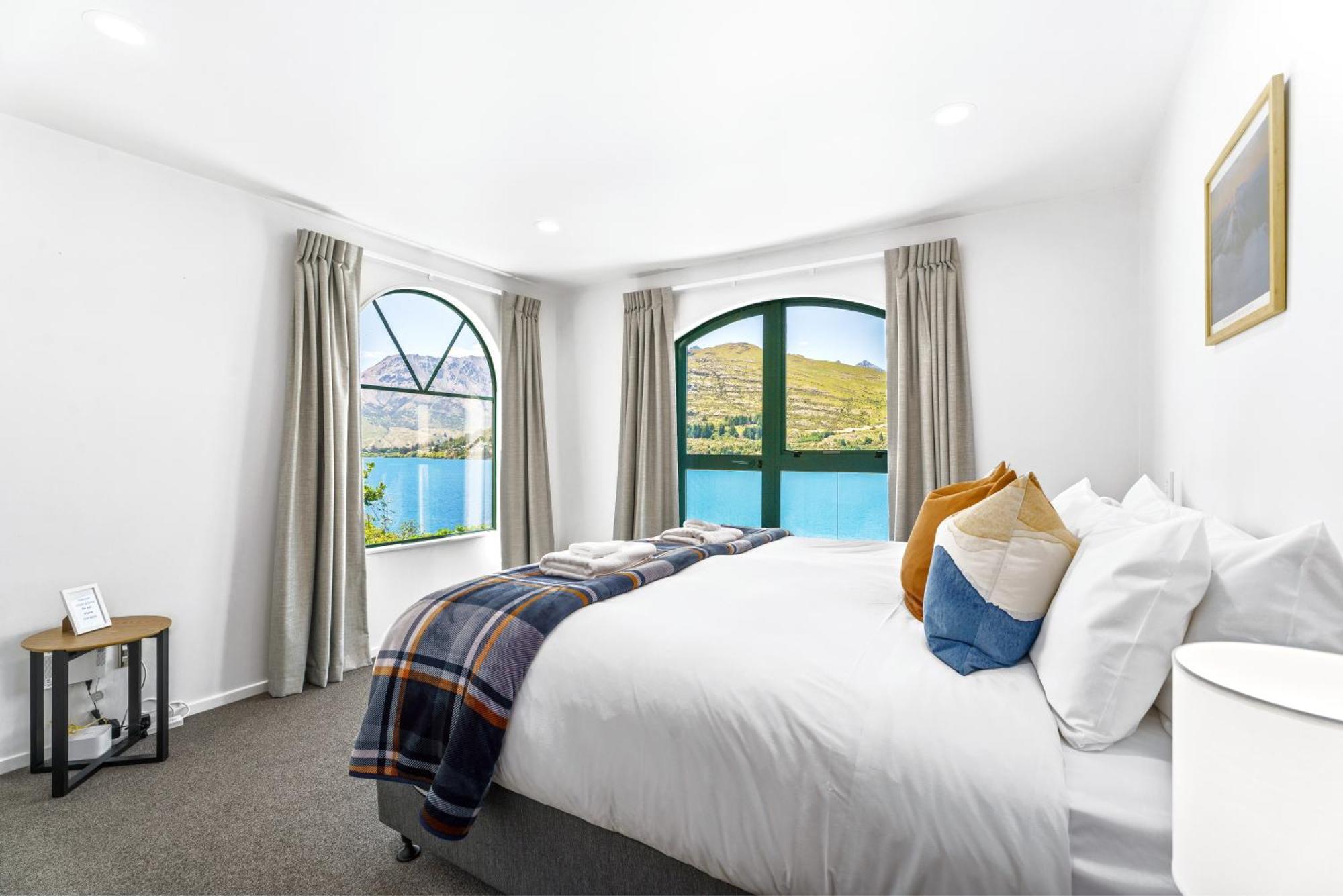Lakefront Living At Remarkables Retreat - Eight Queenstown Kültér fotó