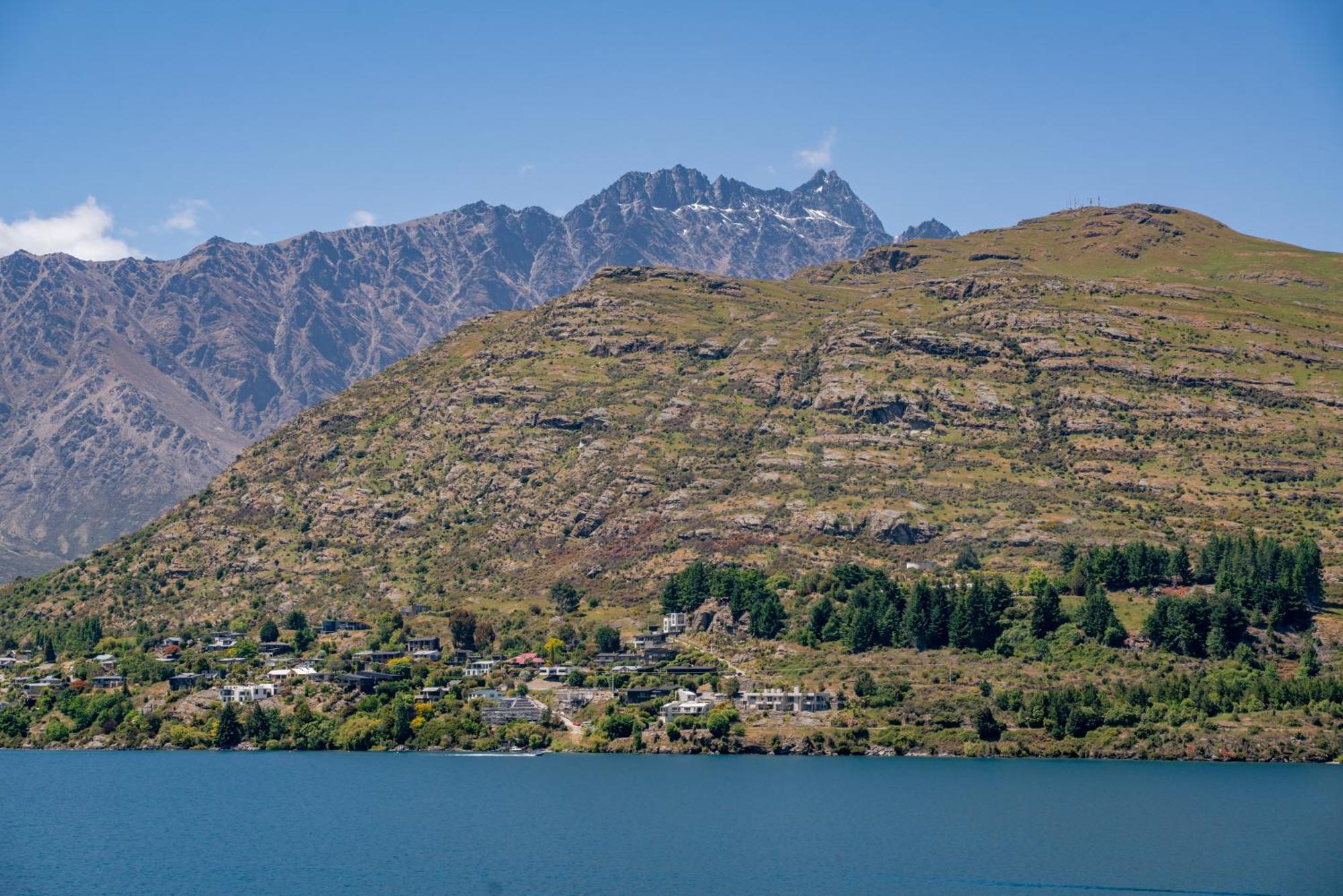 Lakefront Living At Remarkables Retreat - Eight Queenstown Kültér fotó