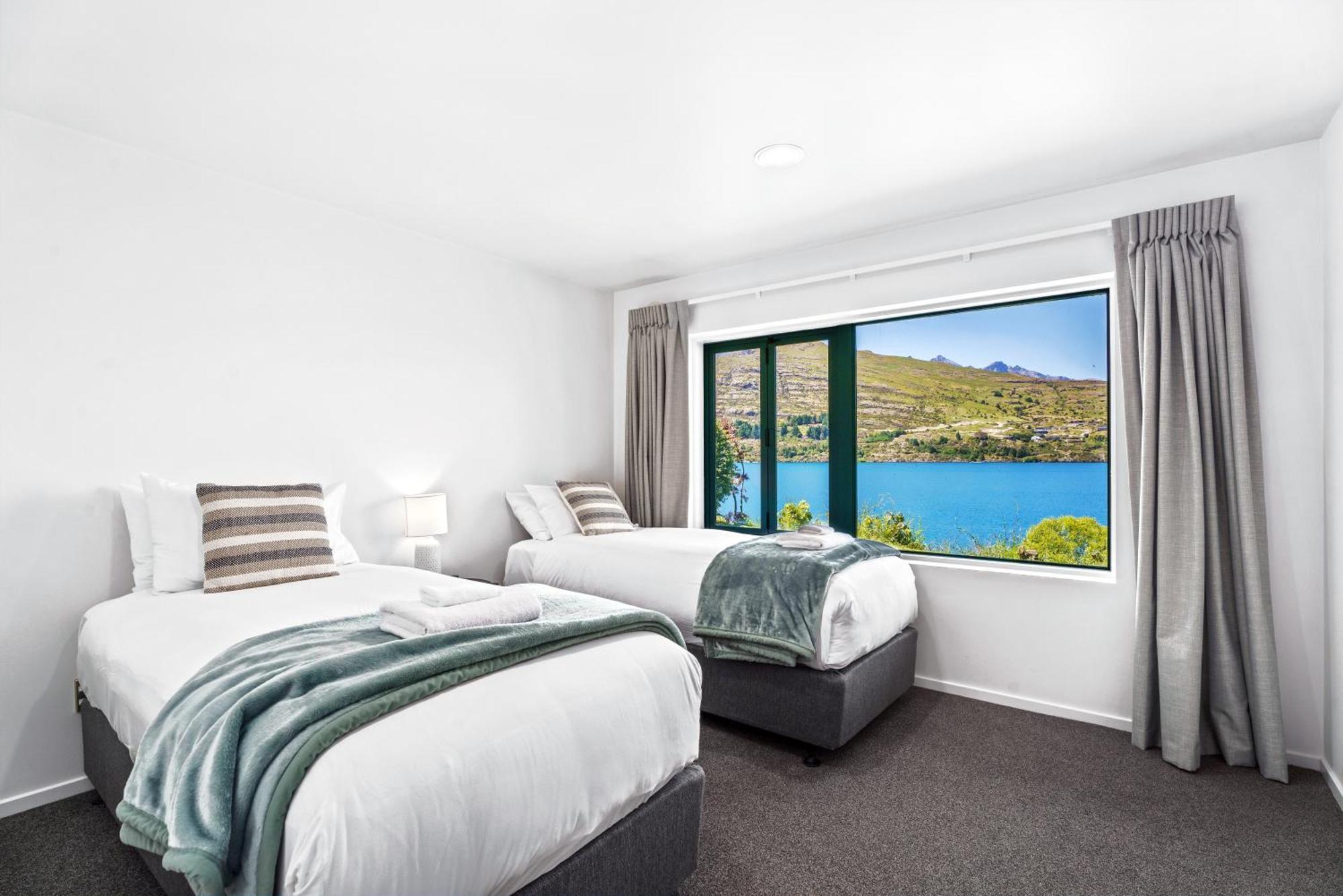 Lakefront Living At Remarkables Retreat - Eight Queenstown Kültér fotó
