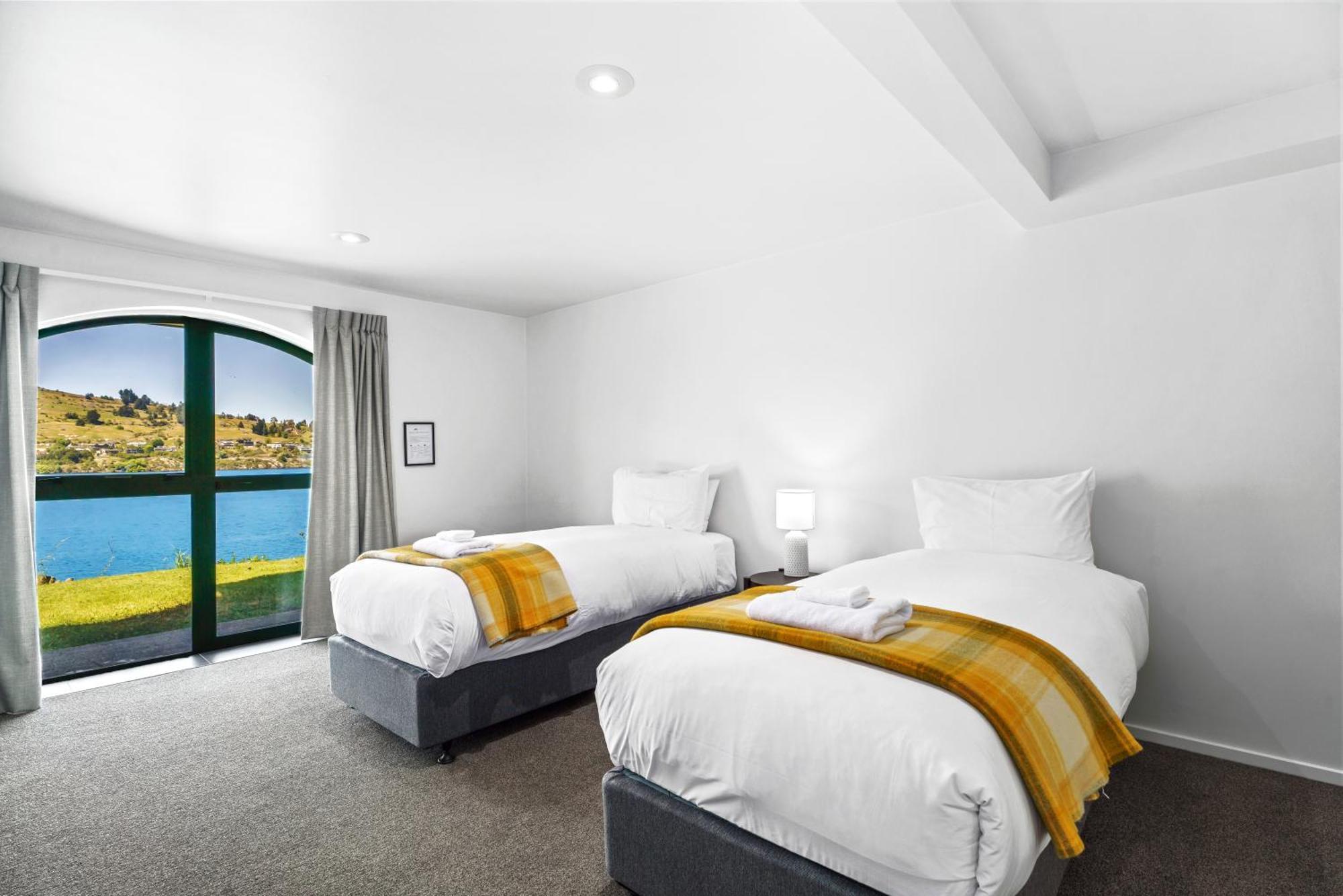 Lakefront Living At Remarkables Retreat - Eight Queenstown Kültér fotó