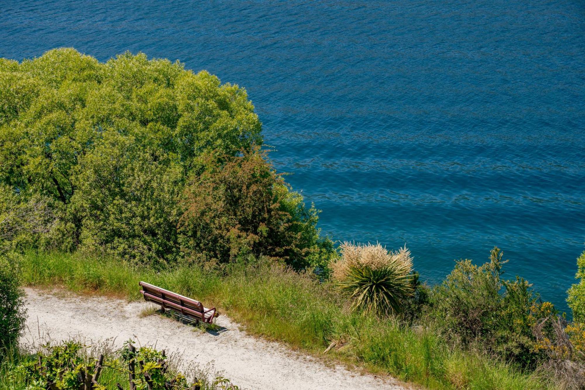 Lakefront Living At Remarkables Retreat - Eight Queenstown Kültér fotó