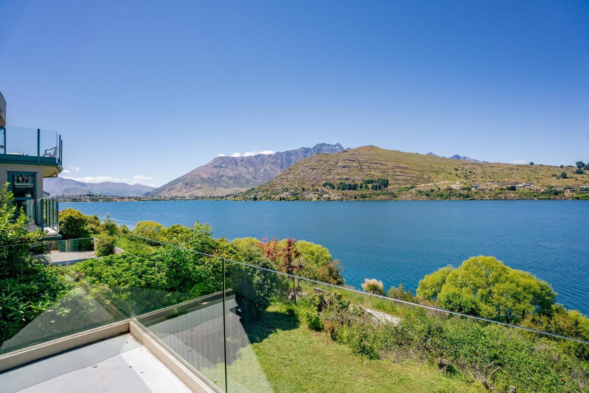 Lakefront Living At Remarkables Retreat - Eight Queenstown Kültér fotó